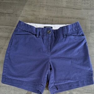 Lands' End Deep Blue Cotton Chino Shorts. Womens Size 4P. Inseam 6 inches